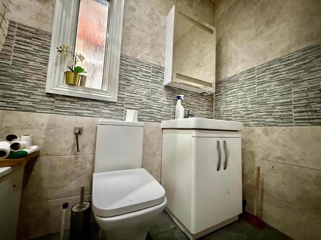 Photo 4.jpg
