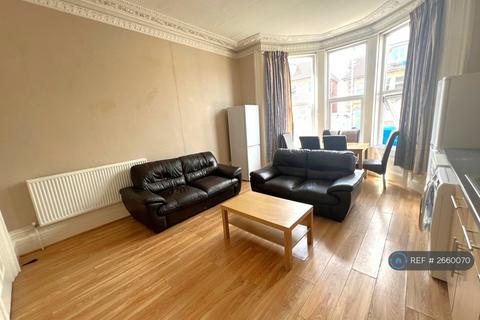 6 bedroom flat to rent, Belvoir Road, Bristol, BS6