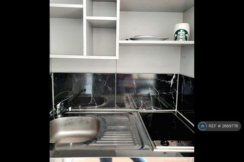 1 bedroom flat to rent, London, London, SE18