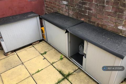 undefined, Bridge End, London, E17