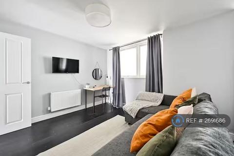 2 bedroom flat to rent, Harrow Rd, Greater London, W10