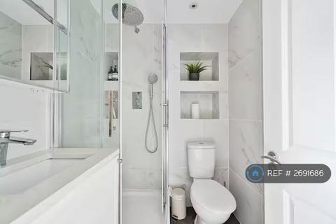 2 bedroom flat to rent, Harrow Rd, Greater London, W10