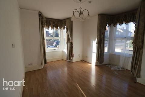 undefined, Walton Road, HODDESDON