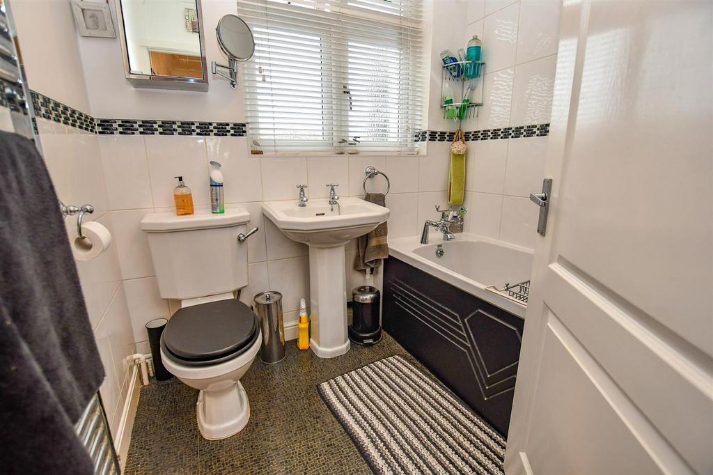 Bathroom.jpg