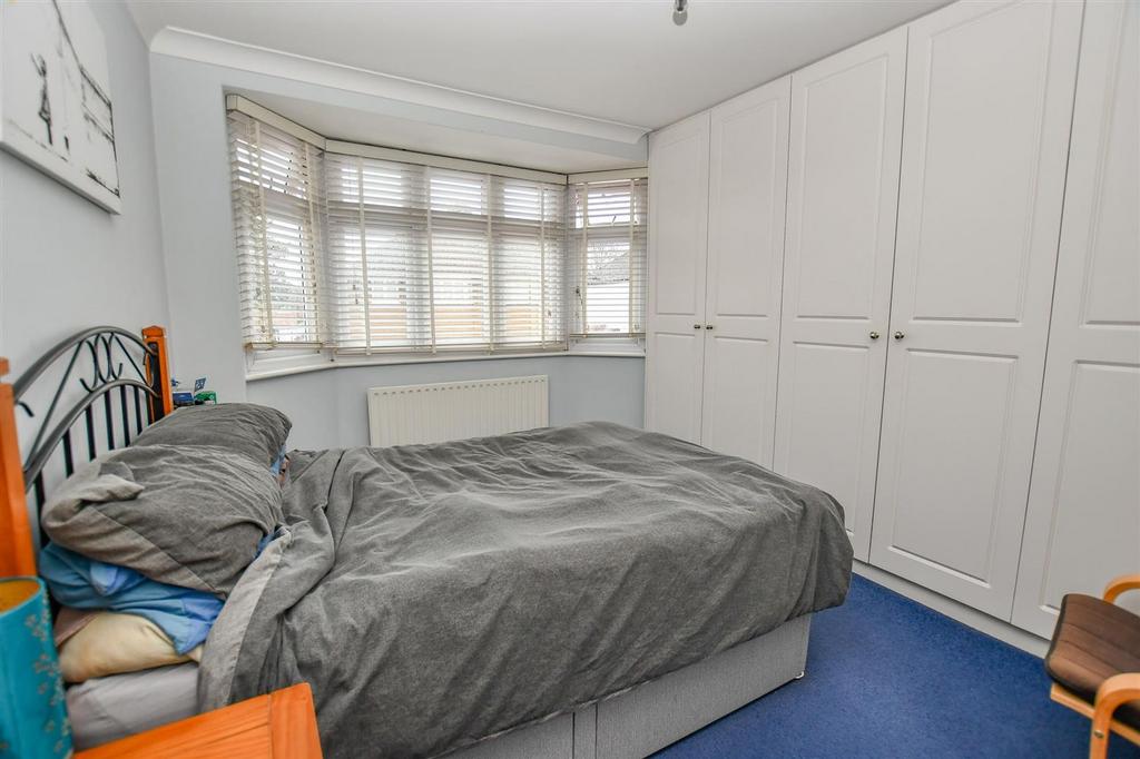 Bedroom 1.jpg