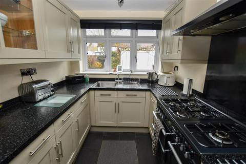 3 bedroom house for sale, Kings Road, London Colney, AL2