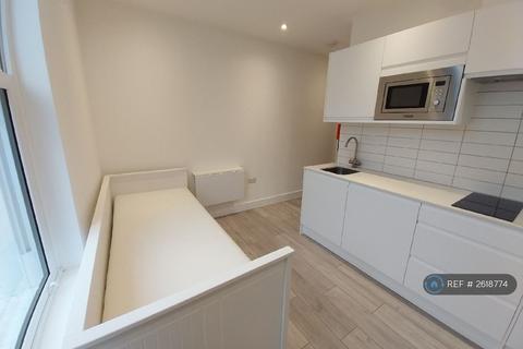 undefined, Mountview Road, London, N4