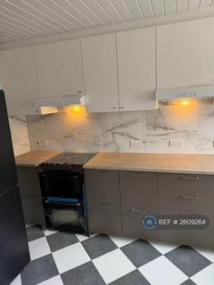 1 bedroom in a house share to rent, Cruikshank Road, London, E15