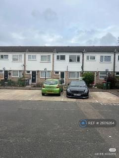 1 bedroom in a house share to rent, Cruikshank Road, London, E15