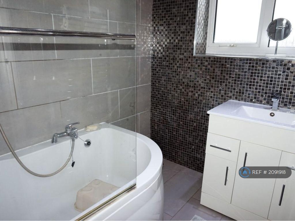 Upstairs Bathroom