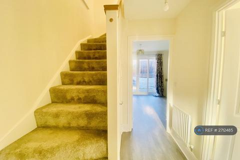 3 bedroom semi-detached house to rent, Hildefirth Close, Ebbsfleet Valley, Swanscombe, DA10