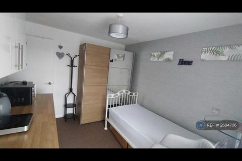 undefined, Northampton, Northampton, NN3