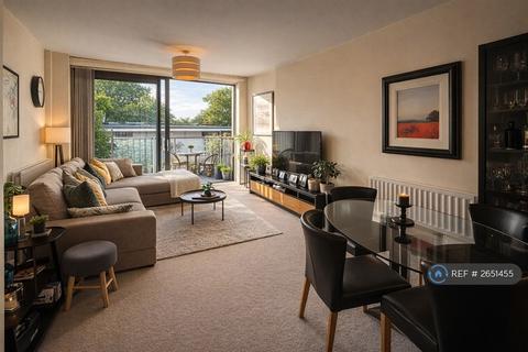 2 bedroom flat to rent, Oakley House, London, SE11