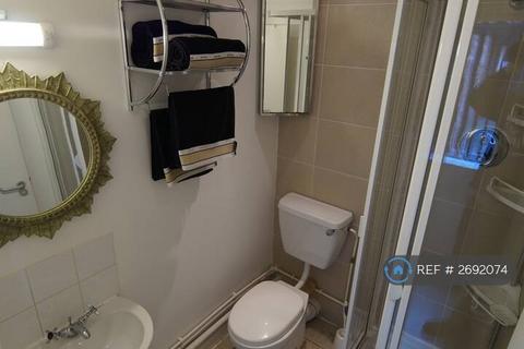 Studio to rent, Vandyke House, Liverpool, L8