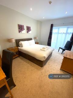 1 bedroom flat to rent, Langcliffe Avenue East, Harrogate, HG2