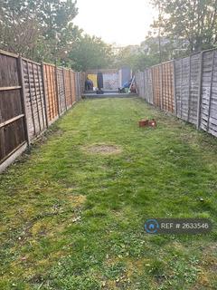 1 bedroom in a house share to rent, Dagnall Park, London, SE25