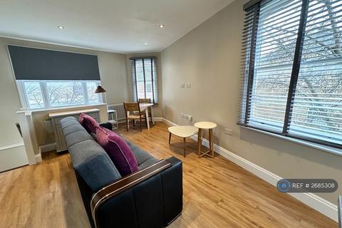 1 bedroom flat to rent, Lamington Street, London, W6