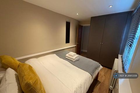 1 bedroom flat to rent, Lamington Street, London, W6