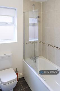 4 bedroom semi-detached house to rent, George Close, Bournemouth, BH10