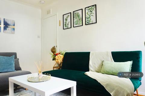 1 bedroom flat to rent, Westbourne Gardens, London, W2