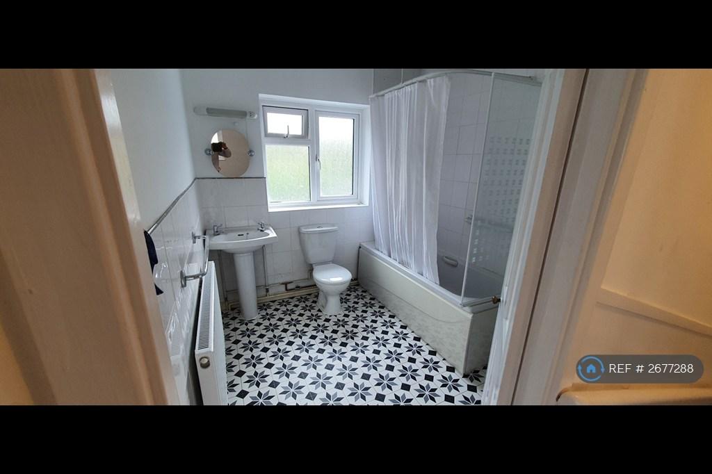 First Floor Bathroom
