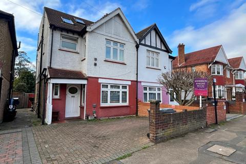 undefined, Isleworth, TW7