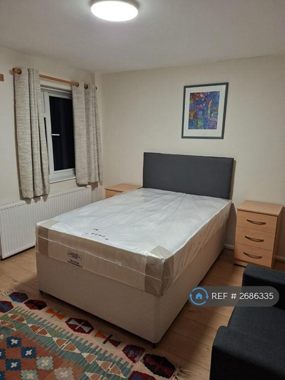 Dbl Bedroom No 1