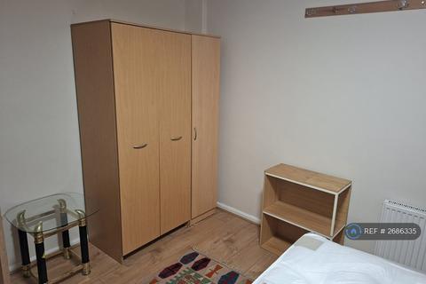 undefined, Pine Rd, London, NW2