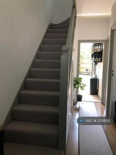 3 bedroom terraced house to rent, Seely Road, London, SW17