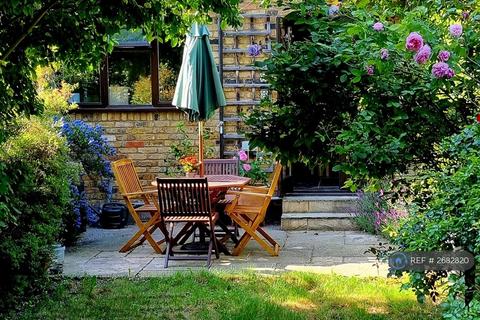 undefined, Wanlip Road, London, E13
