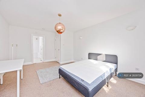 4 bedroom flat to rent, Junction Road, Brighton, BN1