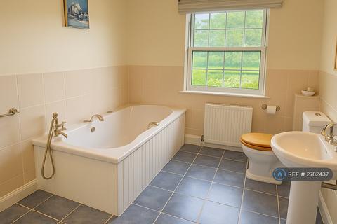 5 bedroom semi-detached house to rent, Royston Road, Harston, Cambridge, CB22