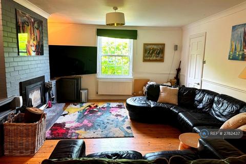 5 bedroom semi-detached house to rent, Royston Road, Harston, Cambridge, CB22