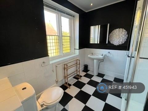 Bathroom For Bedrooms 2&3
