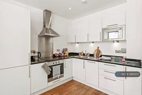 1 bedroom flat to rent, Denison House, London, E14