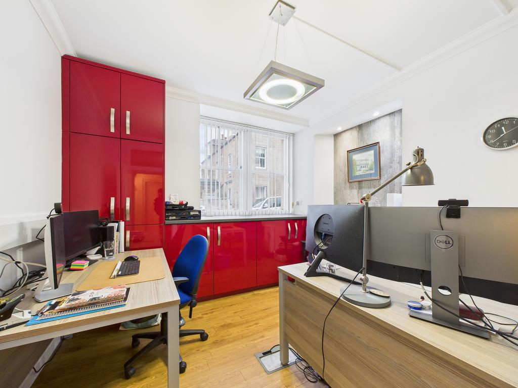 Cam03185 g0 pr0125 still021