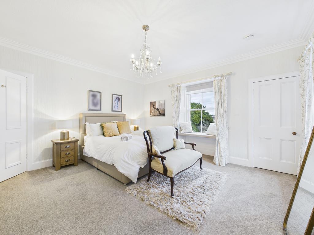 Cam03481 g0 pr0121 still013