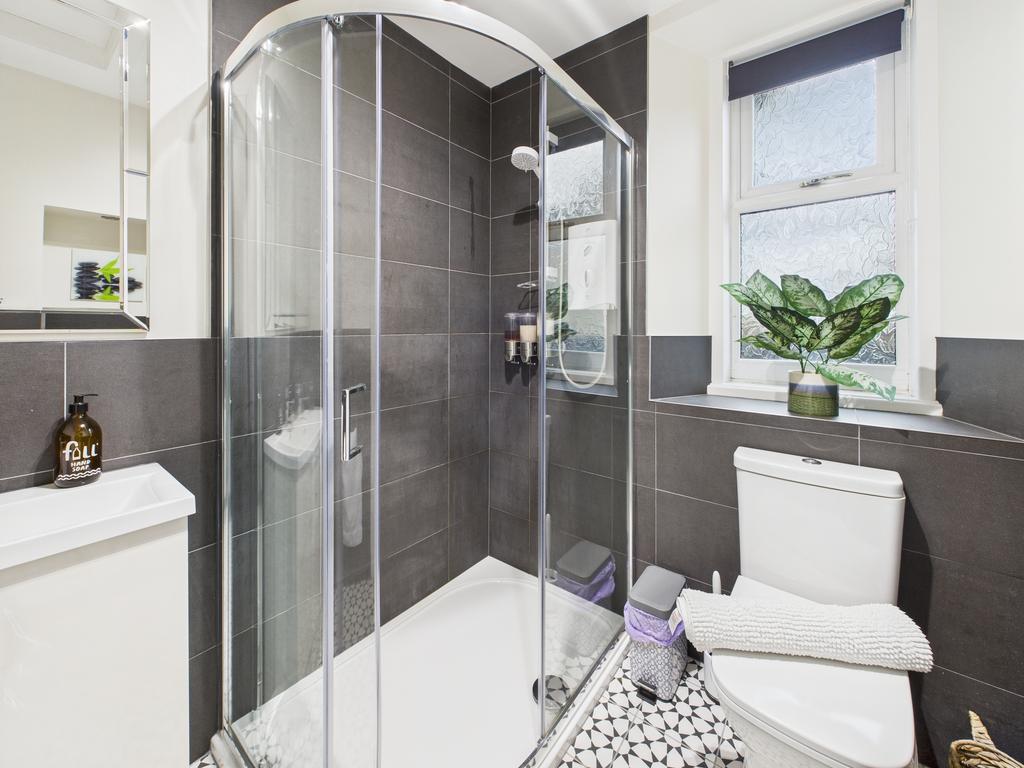 Cam03481 g0 pr0121 still026