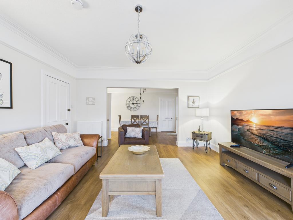 Cam03481 g0 pr0121 still033