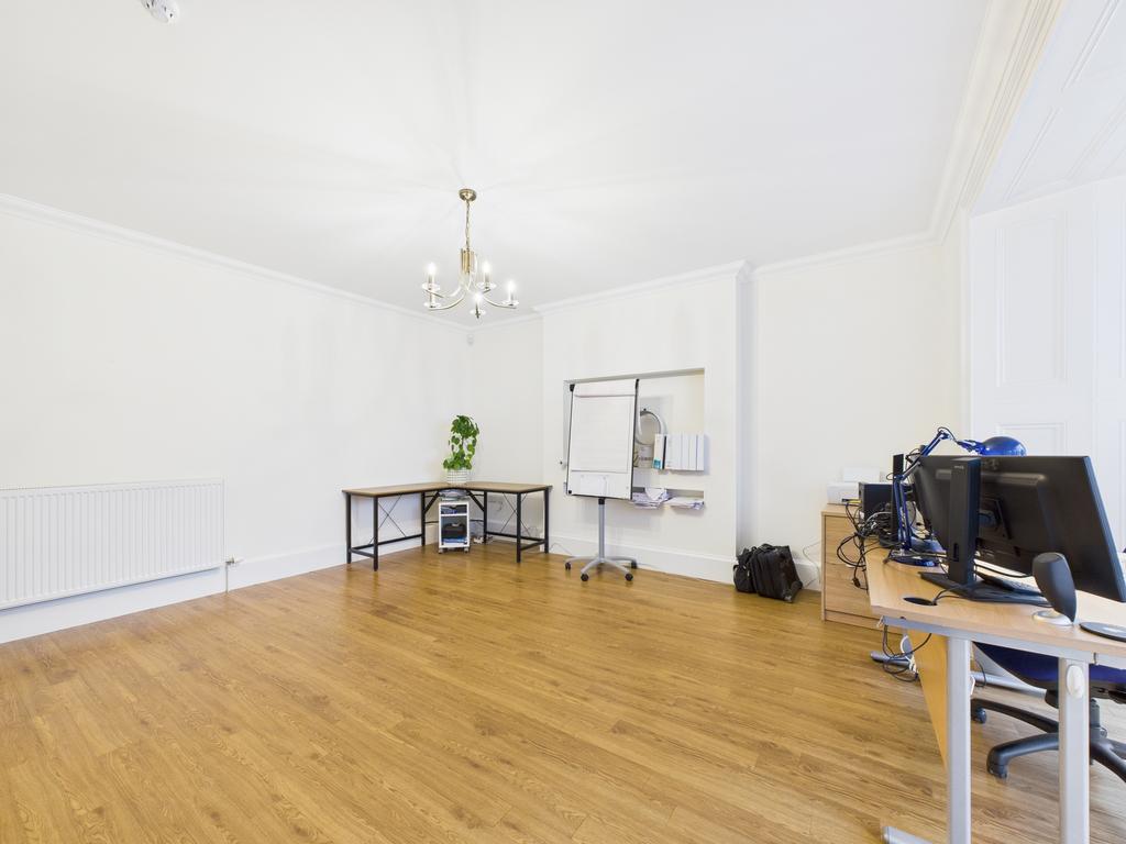 Cam03185 g0 pr0125 still015