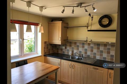 3 bedroom detached house to rent, Rosehip Road, Cambridge, CB4
