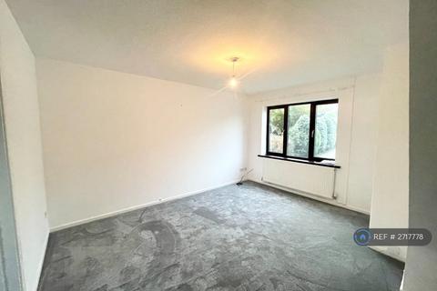 undefined, Ffordd Trecastell, Llanharry, Pontyclun, CF72