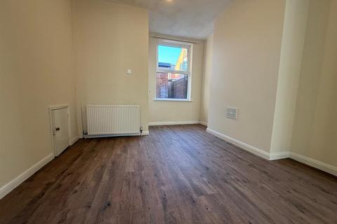 undefined, Roland Avenue, Arthur Street, Hull