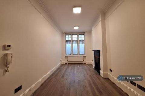 1 bedroom flat to rent, Dulverton Mansions, London, WC1X