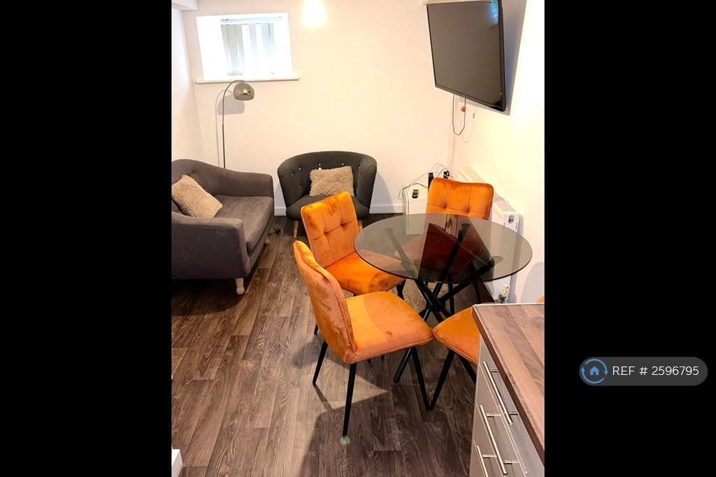 Flat 6