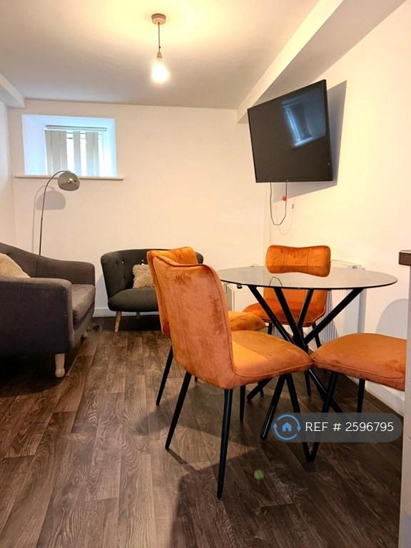 Flat 6