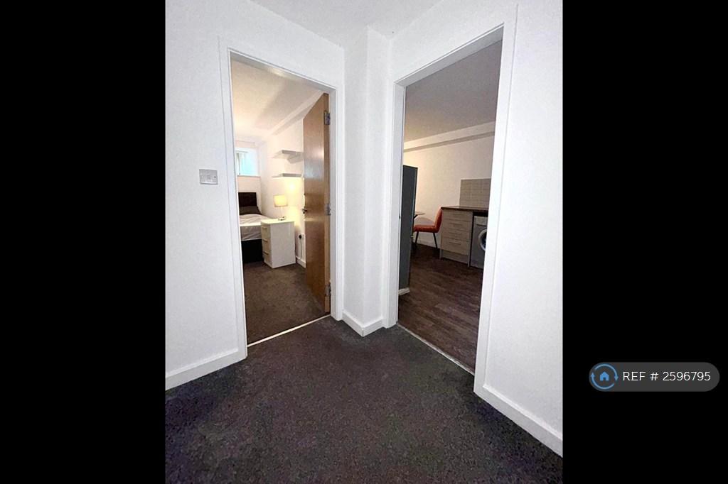 Flat 6