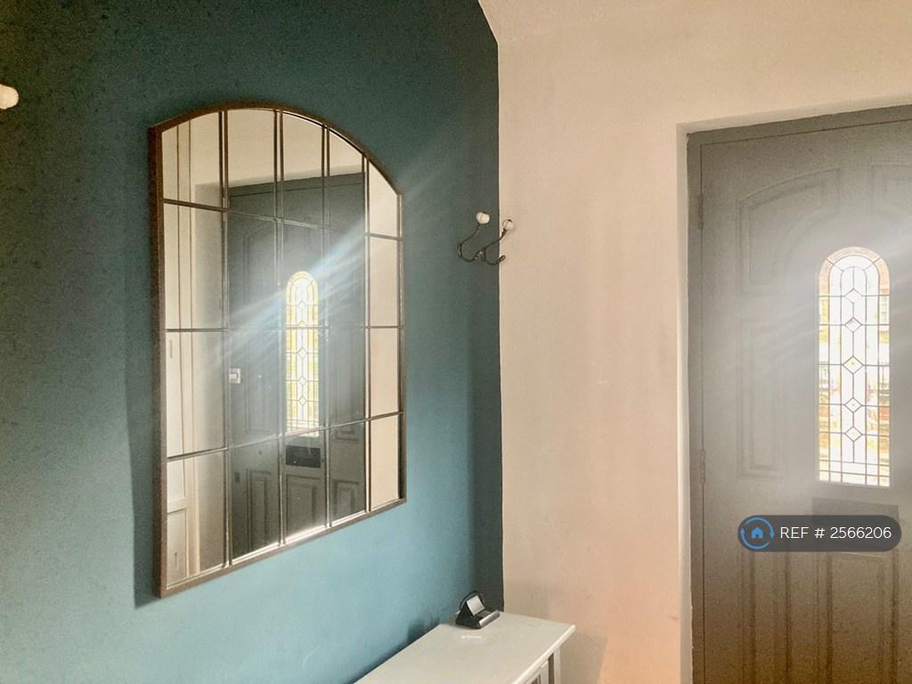 Private Entrance Hallway