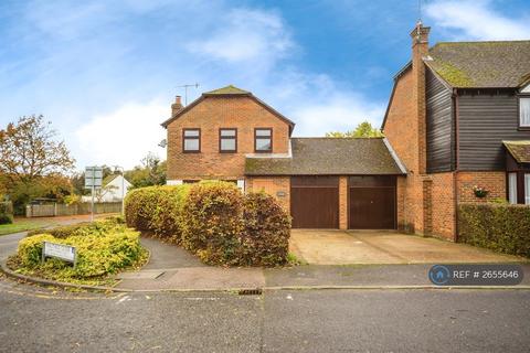 3 bedroom detached house to rent, Maltings Close, Tonbridge, TN11