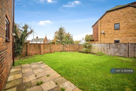 3 bedroom detached house to rent, Maltings Close, Tonbridge, TN11